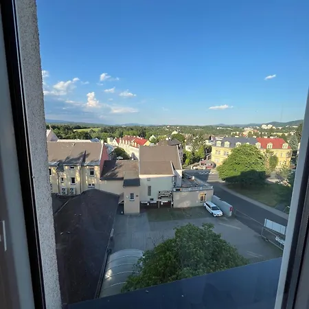 An Authentic Retro With A View Of The Park Apartament
