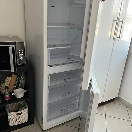 An Authentic Retro With A View Of The Park Apartament *