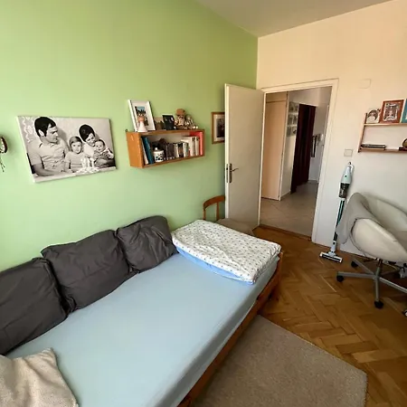 Apartament An Authentic Retro With A View Of The Park *